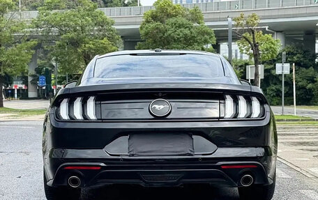 Ford Mustang VI рестайлинг, 2021 год, 3 500 000 рублей, 4 фотография