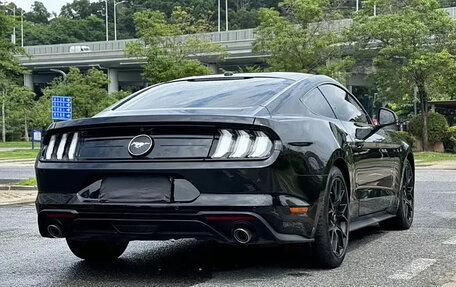 Ford Mustang VI рестайлинг, 2021 год, 3 500 000 рублей, 5 фотография