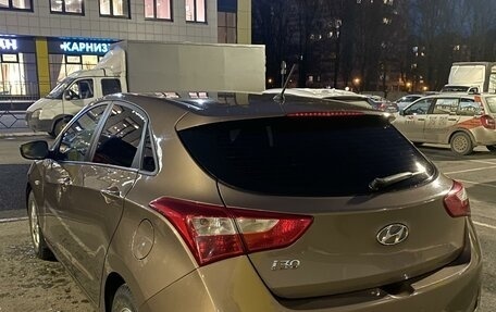 Hyundai i30 II рестайлинг, 2014 год, 1 060 000 рублей, 2 фотография