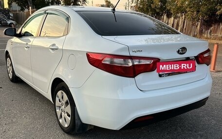 KIA Rio III рестайлинг, 2013 год, 1 049 000 рублей, 4 фотография