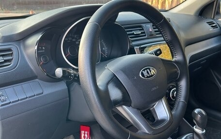 KIA Rio III рестайлинг, 2013 год, 1 049 000 рублей, 12 фотография