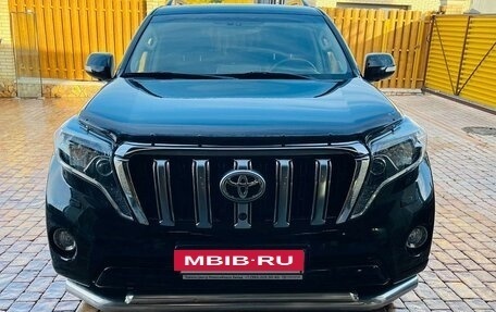 Toyota Land Cruiser Prado 150 рестайлинг 2, 2016 год, 3 650 000 рублей, 4 фотография