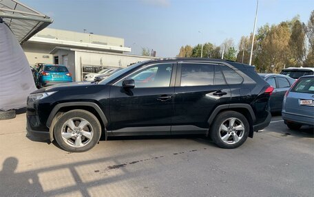 Toyota RAV4, 2019 год, 2 835 000 рублей, 3 фотография