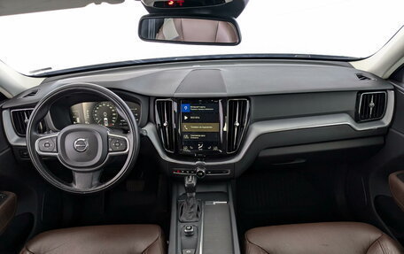 Volvo XC60 II, 2018 год, 4 250 000 рублей, 24 фотография