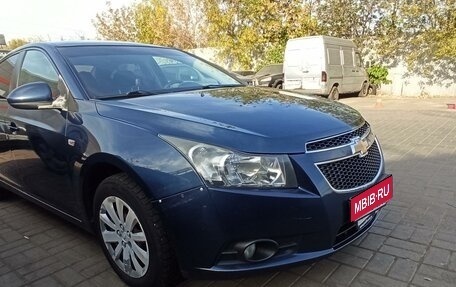 Chevrolet Cruze II, 2011 год, 820 000 рублей, 1 фотография