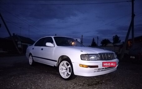 Toyota Crown, 1993 год, 440 000 рублей, 2 фотография