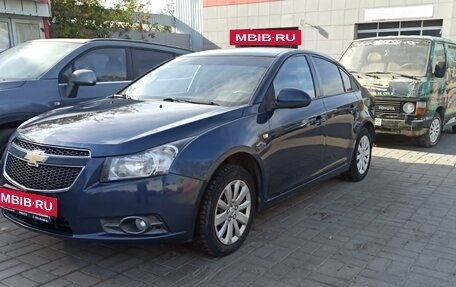 Chevrolet Cruze II, 2011 год, 820 000 рублей, 4 фотография