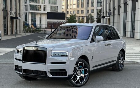 Rolls-Royce Cullinan, 2024 год, 65 000 000 рублей, 2 фотография