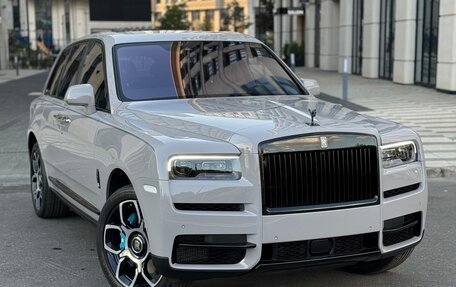 Rolls-Royce Cullinan, 2024 год, 65 000 000 рублей, 6 фотография