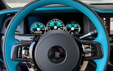 Rolls-Royce Cullinan, 2024 год, 65 000 000 рублей, 19 фотография