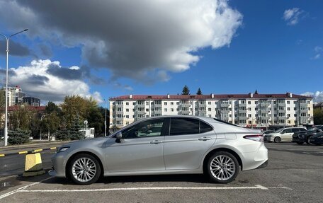 Toyota Camry, 2018 год, 2 690 000 рублей, 2 фотография