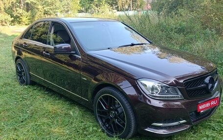 Mercedes-Benz C-Класс, 2011 год, 1 800 000 рублей, 14 фотография