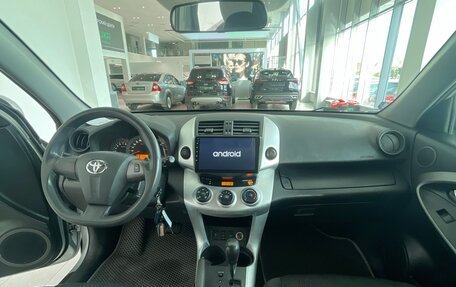 Toyota RAV4, 2011 год, 1 536 000 рублей, 13 фотография