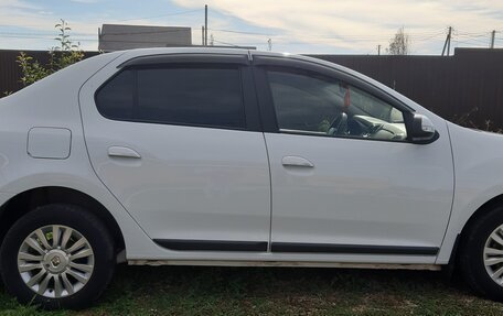 Renault Logan II, 2015 год, 970 000 рублей, 3 фотография