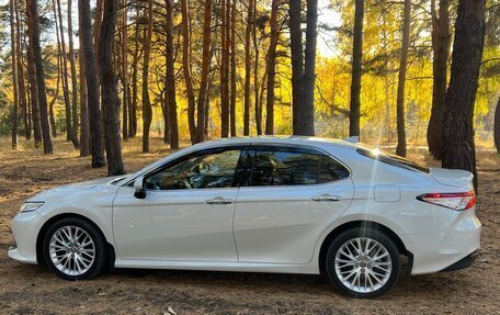 Toyota Camry, 2018 год, 3 250 000 рублей, 4 фотография