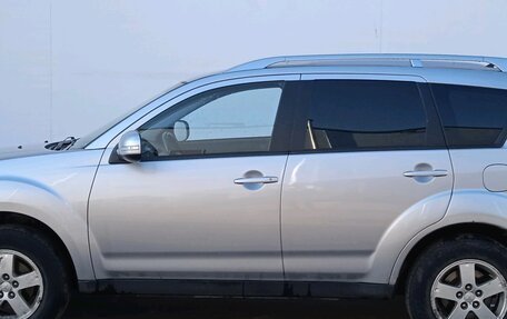 Mitsubishi Outlander III рестайлинг 3, 2010 год, 1 099 000 рублей, 8 фотография