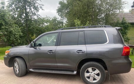 Toyota Land Cruiser 200, 2011 год, 3 100 000 рублей, 8 фотография