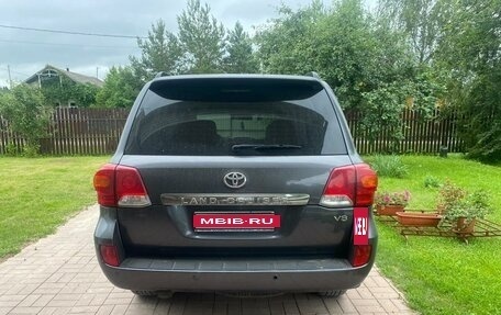 Toyota Land Cruiser 200, 2011 год, 3 100 000 рублей, 7 фотография