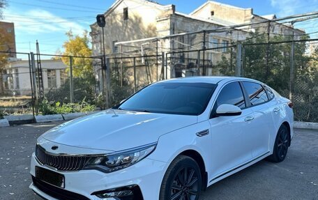 KIA Optima IV, 2018 год, 2 550 000 рублей, 3 фотография