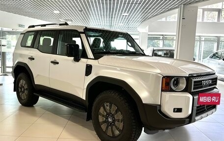 Toyota Land Cruiser Prado, 2024 год, 11 850 000 рублей, 2 фотография