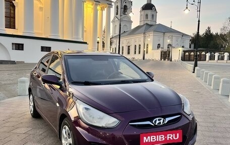 Hyundai Solaris II рестайлинг, 2012 год, 820 000 рублей, 6 фотография