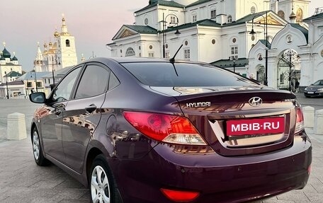 Hyundai Solaris II рестайлинг, 2012 год, 820 000 рублей, 3 фотография