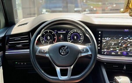 Volkswagen Touareg III, 2019 год, 5 999 000 рублей, 17 фотография