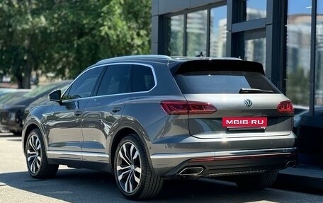 Volkswagen Touareg III, 2019 год, 5 999 000 рублей, 3 фотография