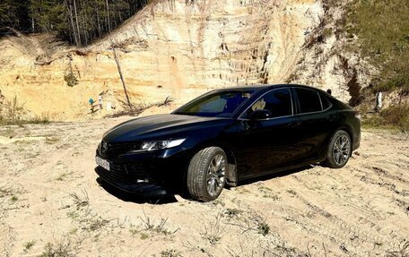 Toyota Camry, 2019 год, 2 900 000 рублей, 4 фотография