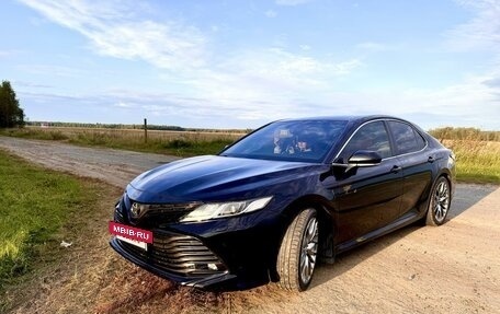 Toyota Camry, 2019 год, 2 900 000 рублей, 6 фотография