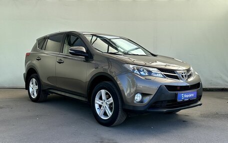 Toyota RAV4, 2013 год, 1 760 000 рублей, 2 фотография