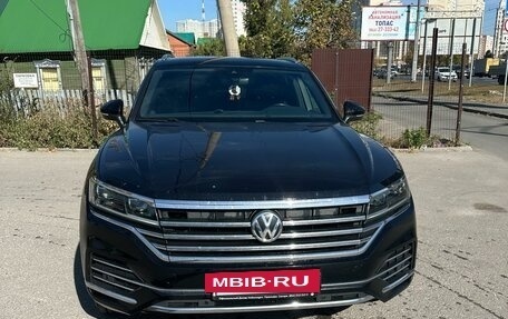 Volkswagen Touareg III, 2019 год, 5 500 000 рублей, 4 фотография