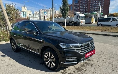 Volkswagen Touareg III, 2019 год, 5 500 000 рублей, 5 фотография