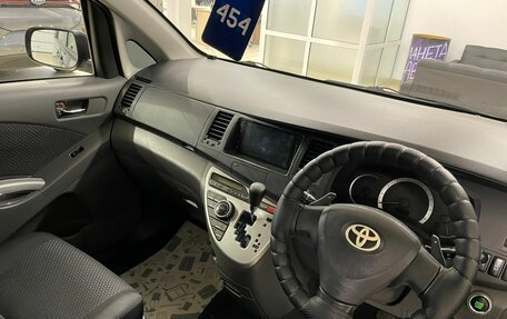 Toyota ISis I, 2011 год, 1 549 000 рублей, 11 фотография