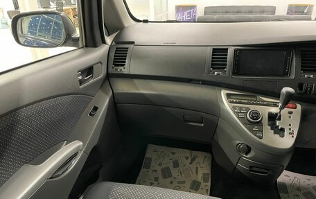 Toyota ISis I, 2011 год, 1 549 000 рублей, 14 фотография