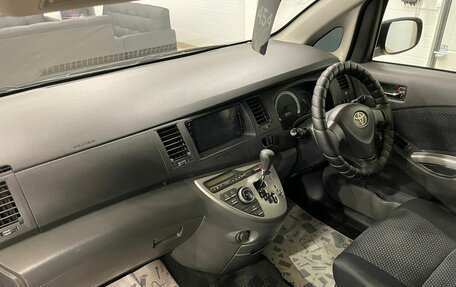 Toyota ISis I, 2011 год, 1 549 000 рублей, 13 фотография