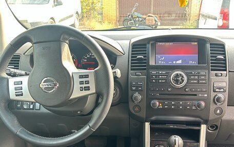 Nissan Pathfinder, 2011 год, 1 700 000 рублей, 11 фотография