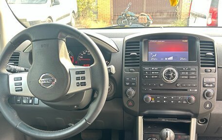 Nissan Pathfinder, 2011 год, 1 700 000 рублей, 12 фотография