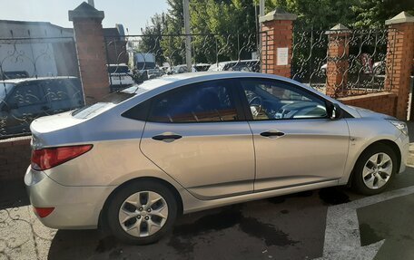 Hyundai Solaris II рестайлинг, 2014 год, 1 100 000 рублей, 2 фотография