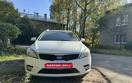 KIA cee'd I рестайлинг, 2010 год, 690 000 рублей, 3 фотография