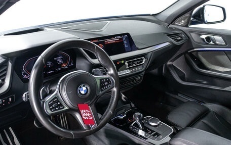 BMW 1 серия, 2019 год, 3 899 000 рублей, 11 фотография