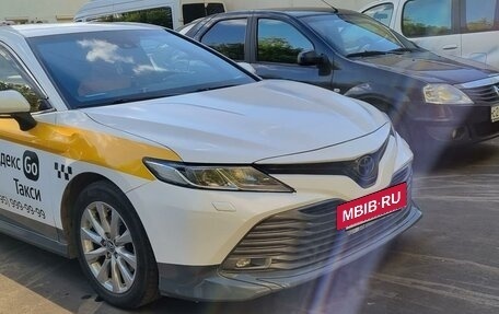 Toyota Camry, 2020 год, 2 150 000 рублей, 5 фотография