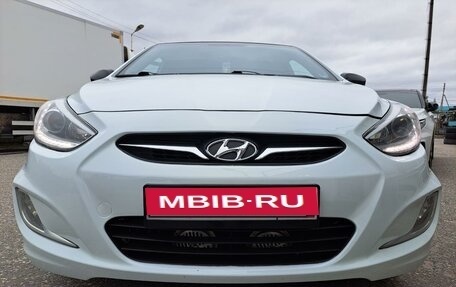 Hyundai Solaris II рестайлинг, 2013 год, 1 200 000 рублей, 1 фотография