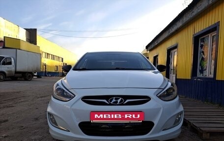 Hyundai Solaris II рестайлинг, 2013 год, 1 200 000 рублей, 14 фотография