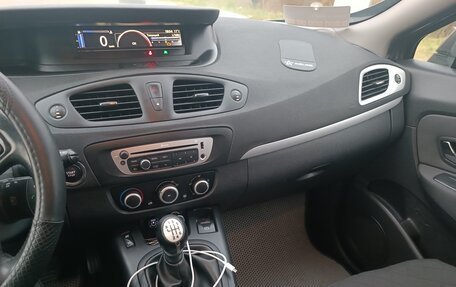 Renault Scenic III, 2013 год, 950 000 рублей, 11 фотография