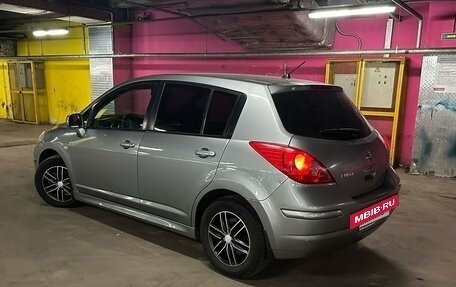 Nissan Tiida, 2011 год, 950 000 рублей, 5 фотография