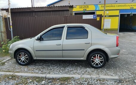 Renault Logan I, 2013 год, 900 000 рублей, 7 фотография