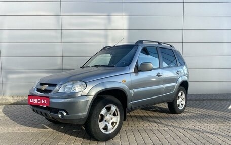 Chevrolet Niva I рестайлинг, 2010 год, 510 000 рублей, 6 фотография