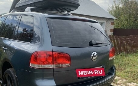 Volkswagen Touareg III, 2003 год, 930 000 рублей, 7 фотография