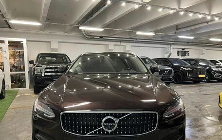 Volvo V90 Cross Country I рестайлинг, 2018 год, 3 175 000 рублей, 4 фотография